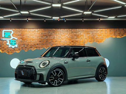 MINI 2022 2.0T COOPER S racing driver