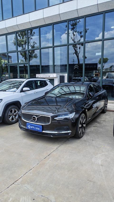 Volvo S90 PHEV